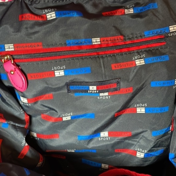 TOMMY Hilfiger Logo Purse - Picture 7 of 9